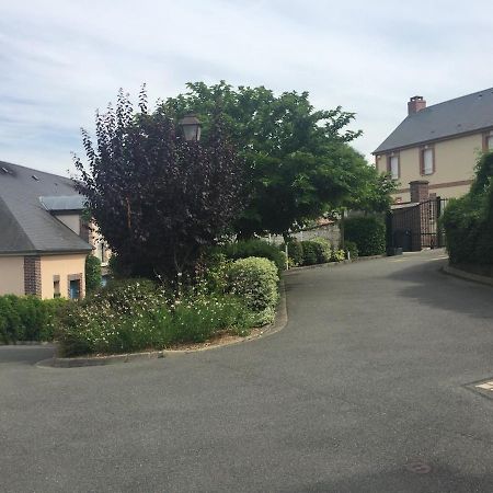Beautiful Ground Floor 2 Bedroom Apartment Honfleur Esterno foto